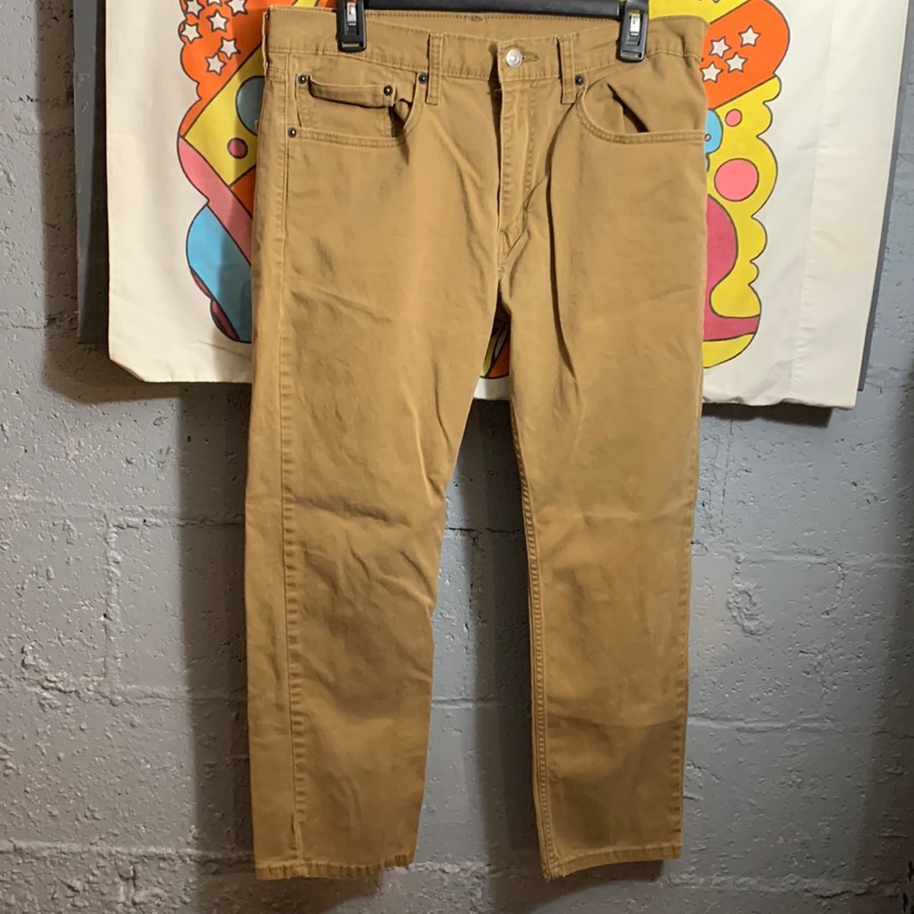 Light Khaki Levi Jeans